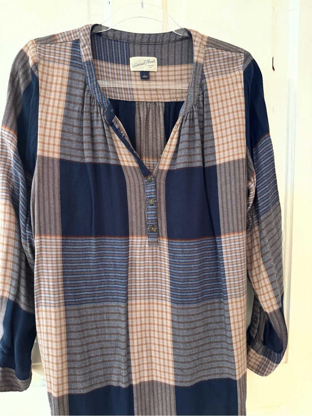 Universal Thread Navy and Beige Plaid Pullover Henley Tunic